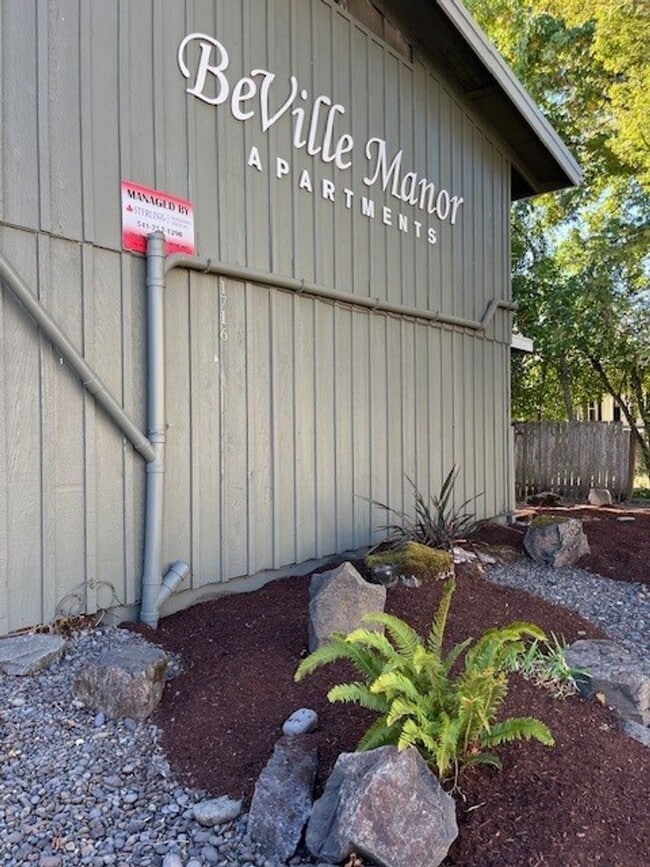 Building Photo - (248) BeVille - 2 Bedroom / 1 Bathroom - T... Unit 1716-4 (R) Rental