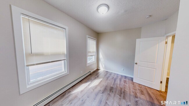 591 Orchard St Unit 1