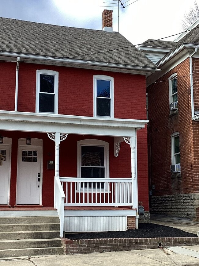 Photo - Beautifully Updated Half Duplex in the Boro