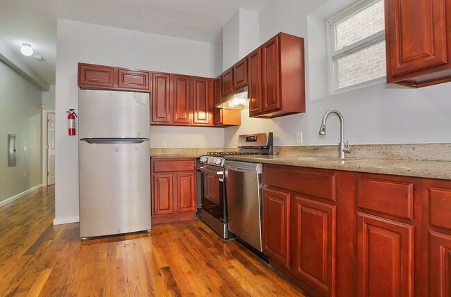 Building Photo - 236 Van Horne St Unit 1B