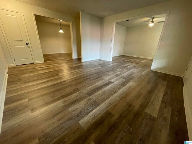 910 Chapel Creek Dr Unit 910