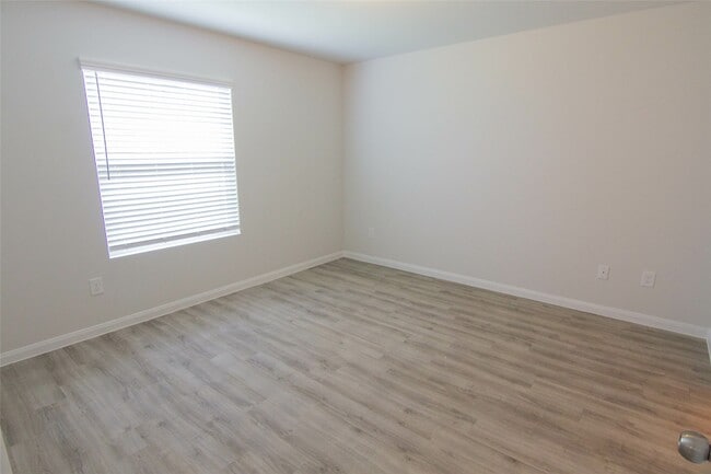 Photo - 18707 Parma Creek Trail