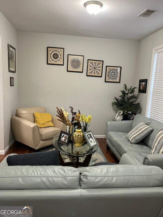 Photo - 500 Tulip Ln