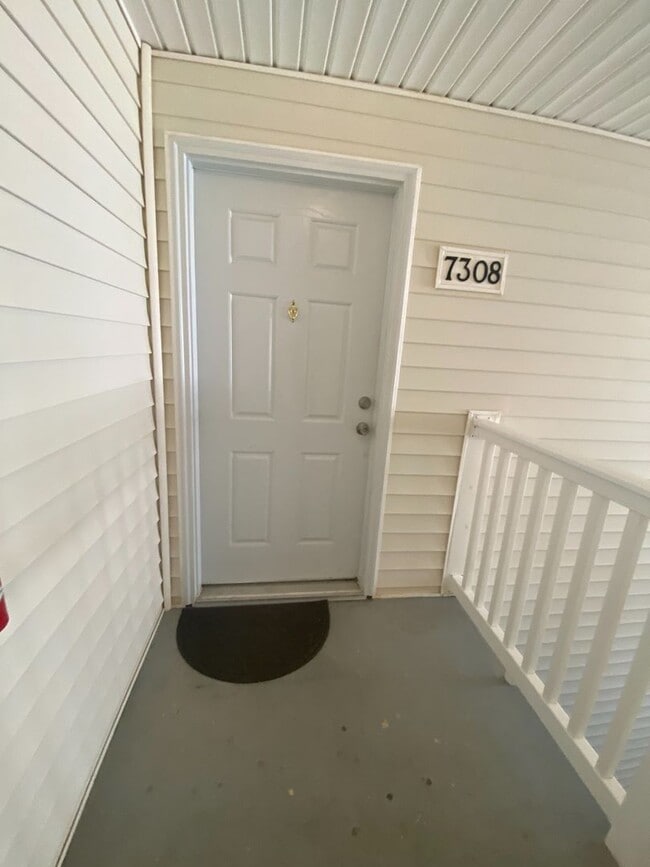 Photo - Third Level Condo in Kernersville!