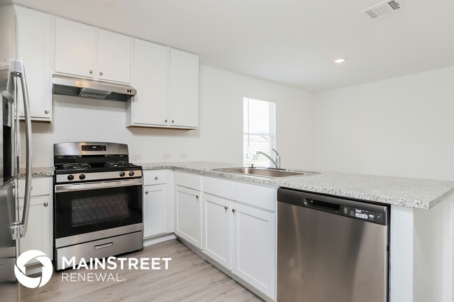 Photo - 2911 Charpak Dr