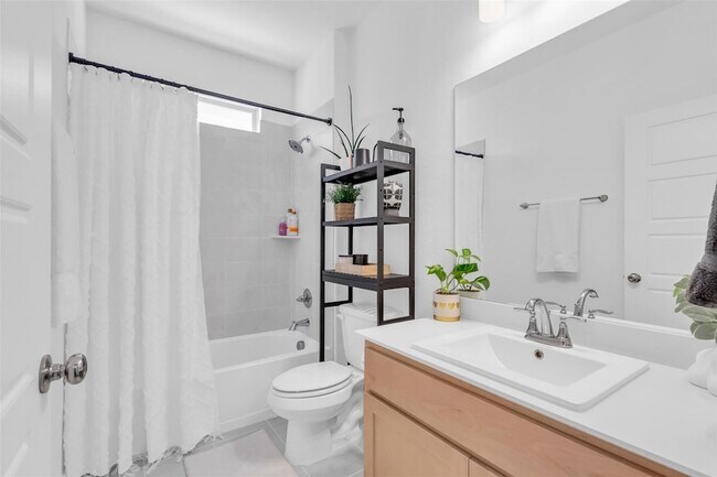 Photo - 2428 Mankato Dr