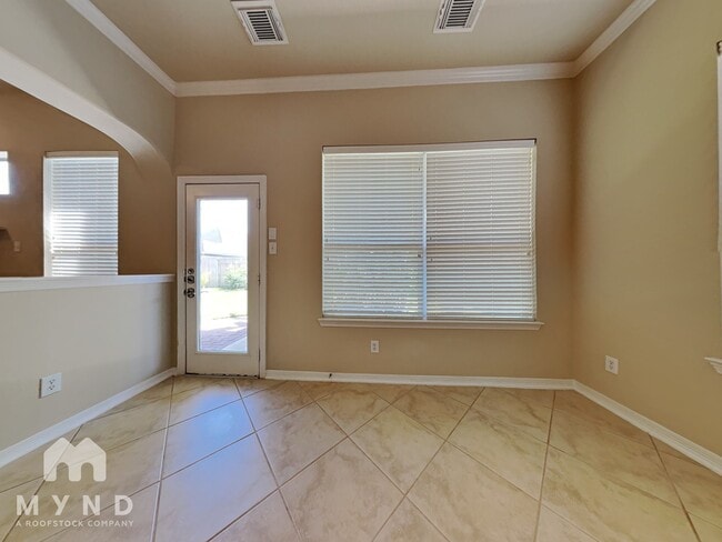 4463 Diamante Dr
