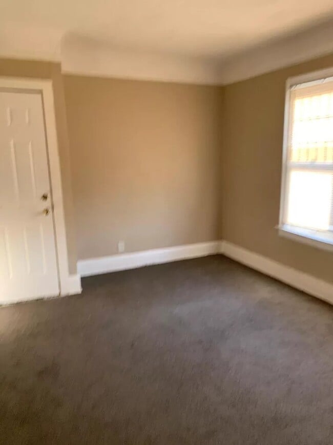 15722 Wisconsin St Unidad 2