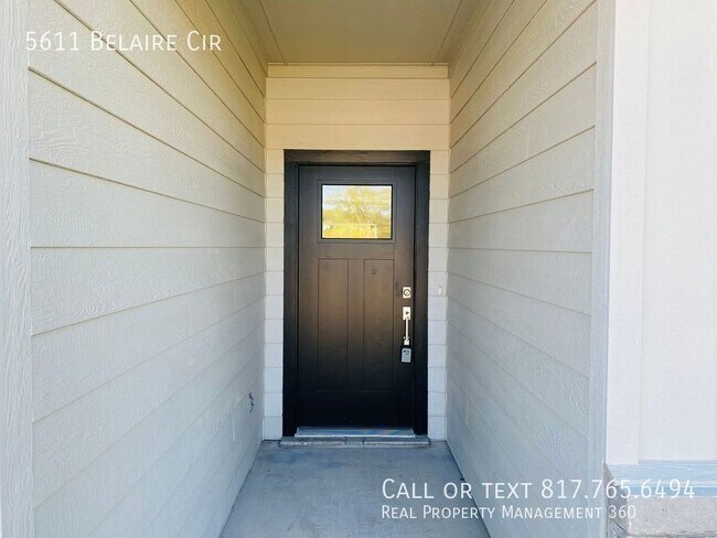 Photo - 5611 Belaire Cir