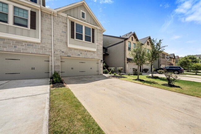 Photo - 5203 Pr Ter Ln