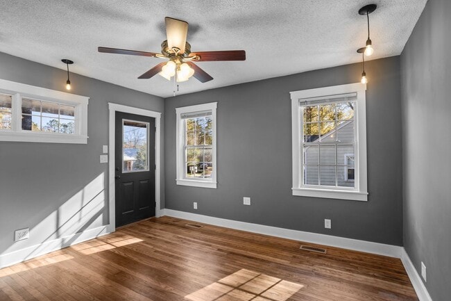 Photo - 1 Bedroom 1 Bath Duplex in the Heart of Auburn