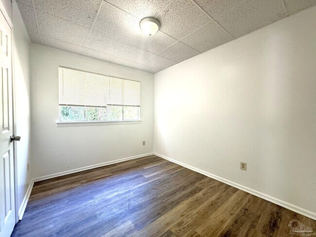 Photo - 4509 Versailles Dr