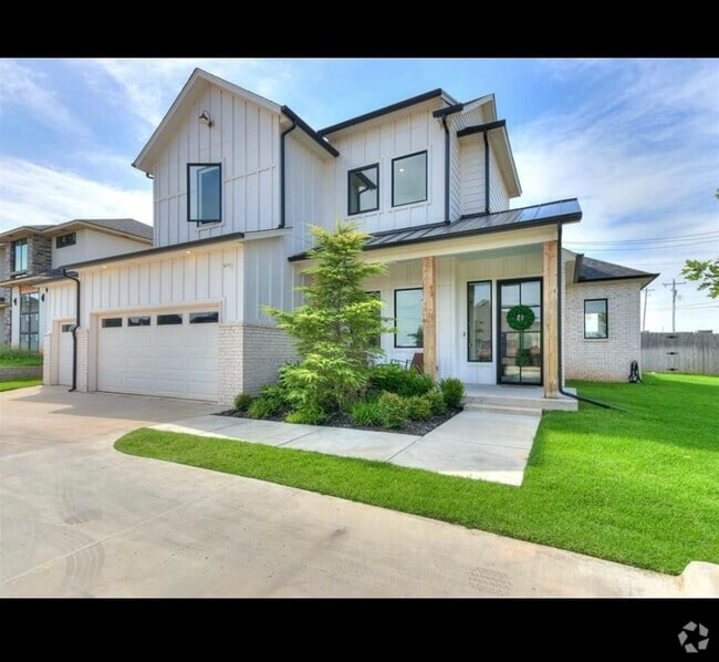 Building Photo - Gated Community - Beautiful, Spacious Home...