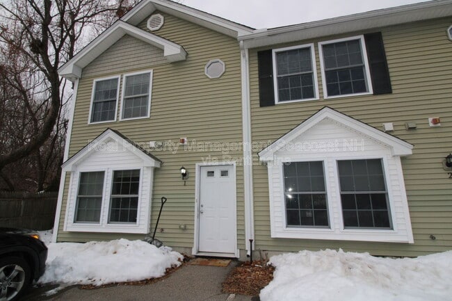 Building Photo - 1 Waverly Dr