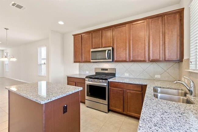Photo - 500 Martha Dr