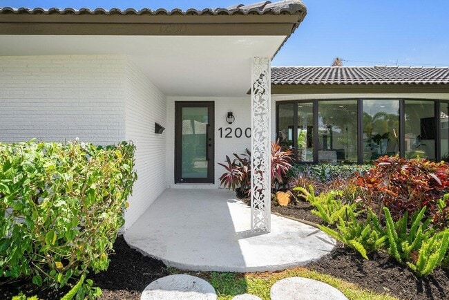 Photo - 1200 SW 8th St