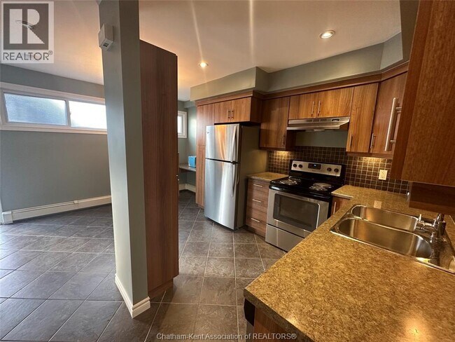 Photo - 200 Emma St Unité 8