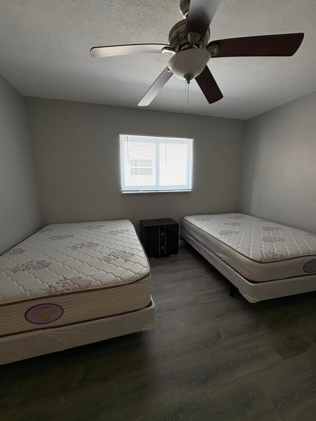 Photo - 102 Stratford H Unit A