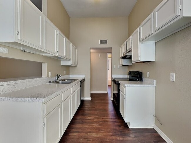 Photo - 13116 Rustic Trail