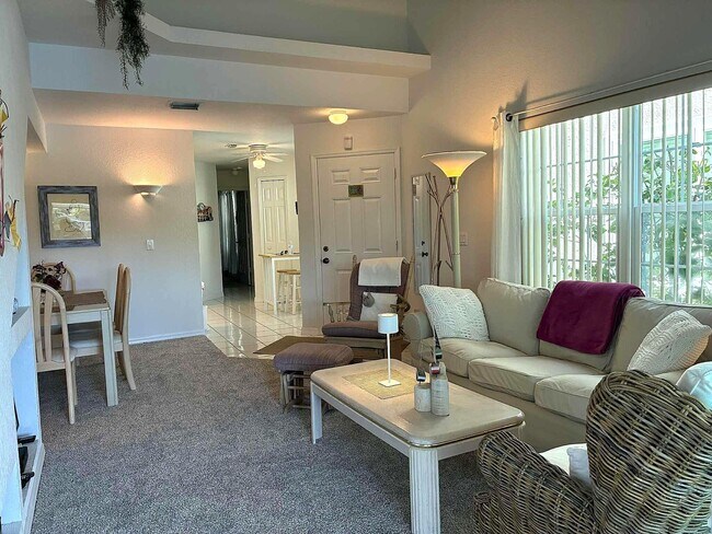 Photo - 1820 Waterford Dr Unit 3