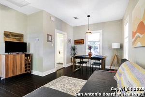 Photo - 331 Adaes Ave