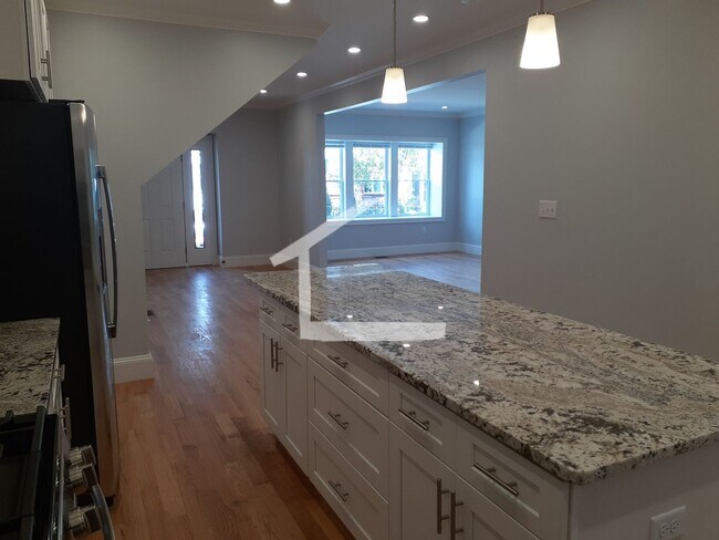 Photo - Huge 5 bed in brighton