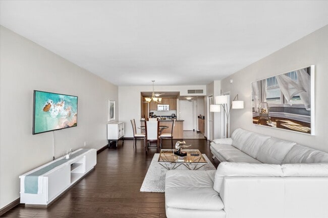 Building Photo - 10275 Collins Ave Unit # 529