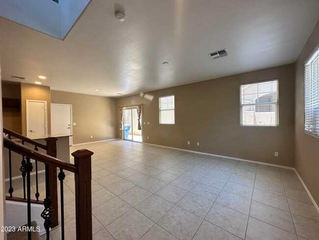 Photo - 2538 N 73RD Dr