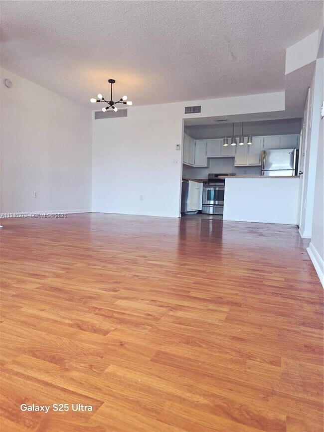 Photo - 20130 NE 3rd Ct Unit 6