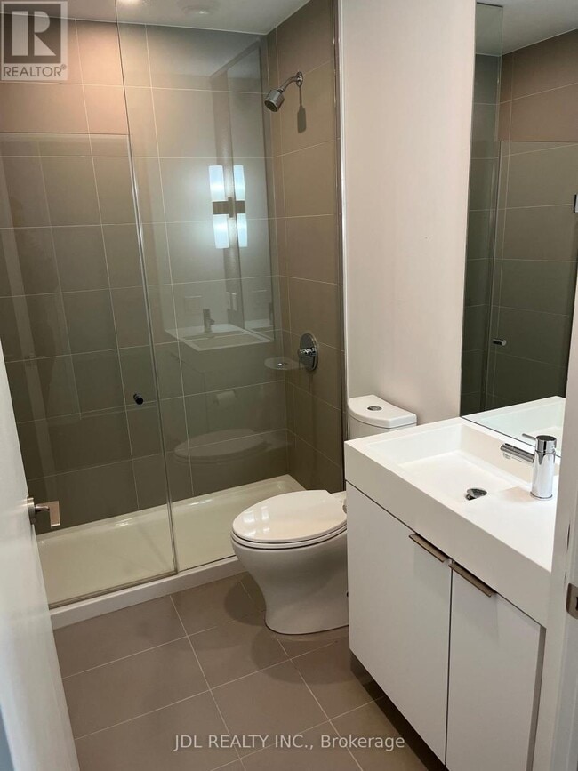 Photo - 33 Helendale Ave Unité 812