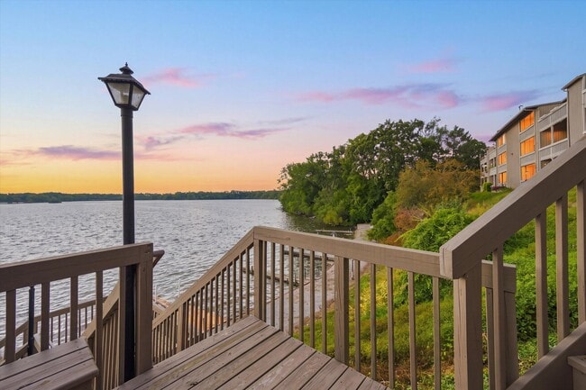 Photo - 893 Cliffs Dr Unit 107