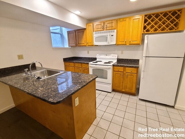 Photo - 51 Queensberry St Unit B