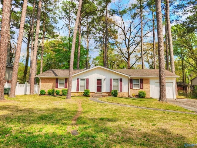 Photo - 510 Hermitagewood Dr NW