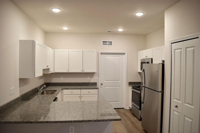 Photo - 29330 Towne Center Cir Unidad 02-23ABF