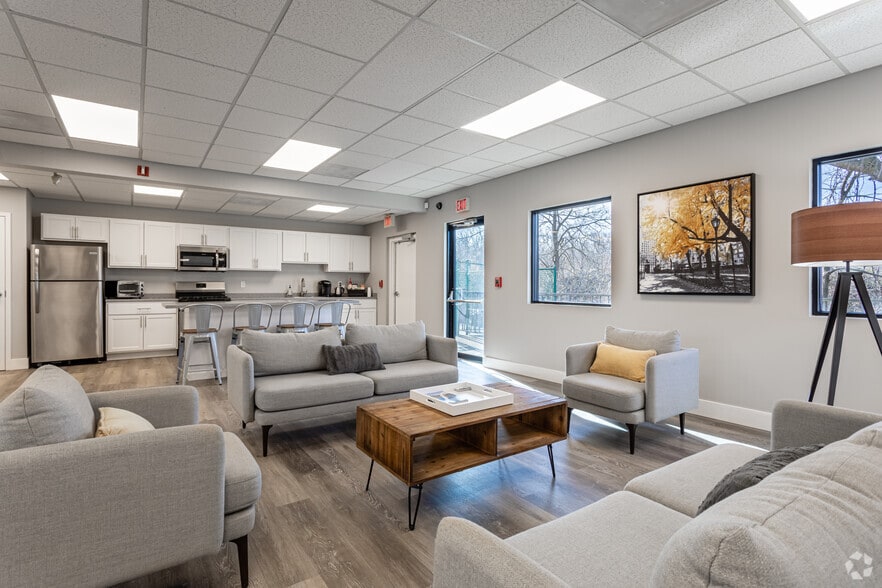 Skyline Drive Apartments