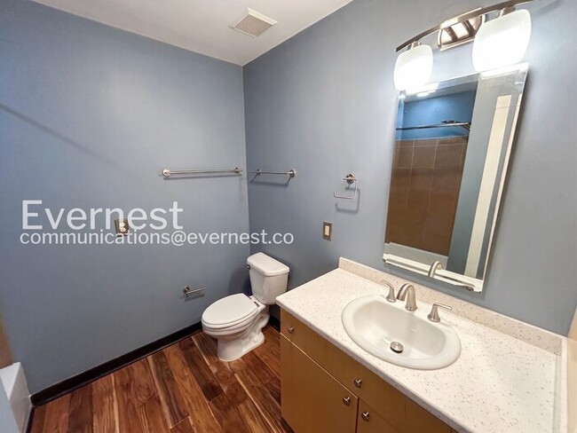 Photo - 807 18th Ave S Unidad Apartment 107