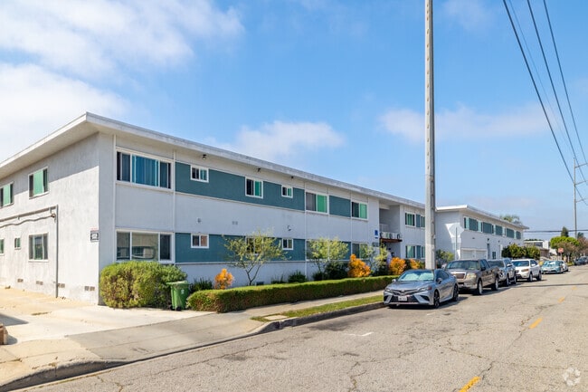 Building Photo - 11819 Eucalyptus Ave.