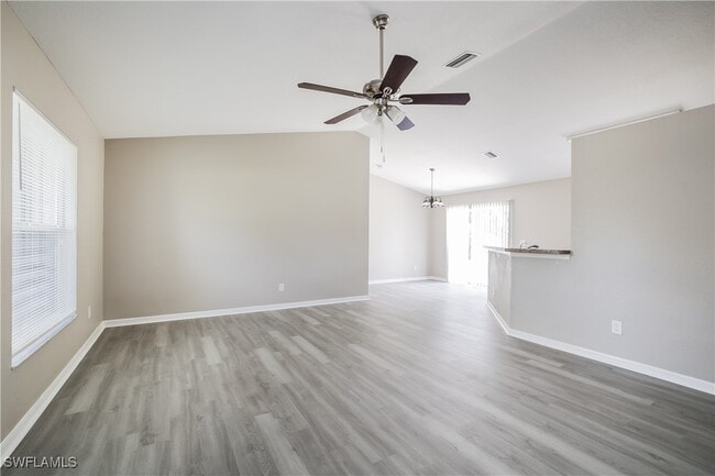 Photo - 3082 Sikeston Ave