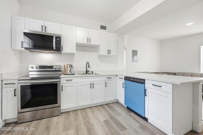 Photo - 10303 Westmar Rd