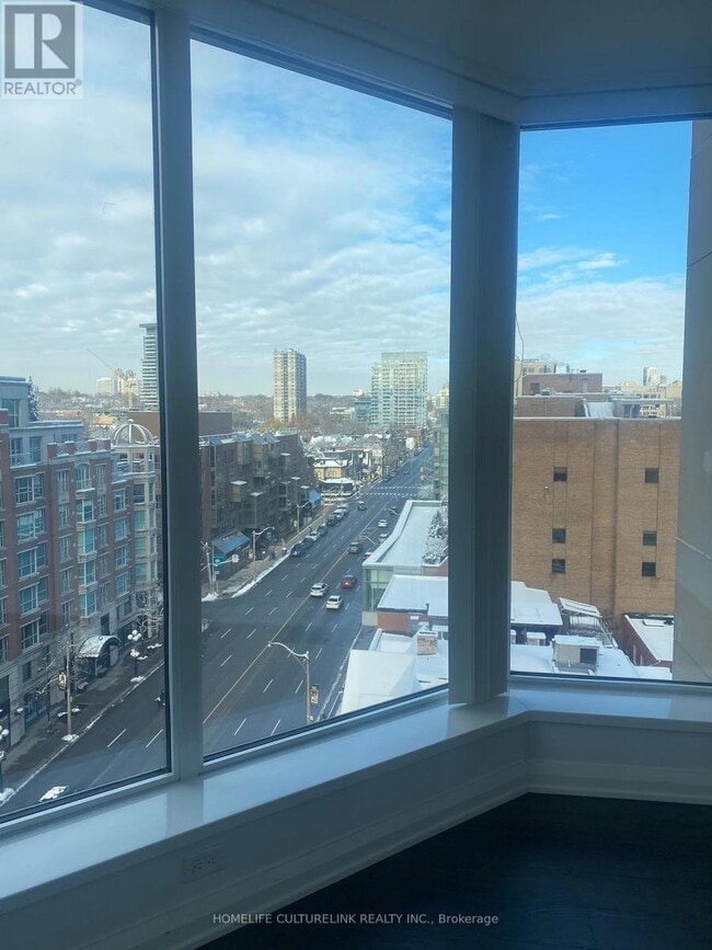 Photo - 155 Yorkville Ave Unit 817