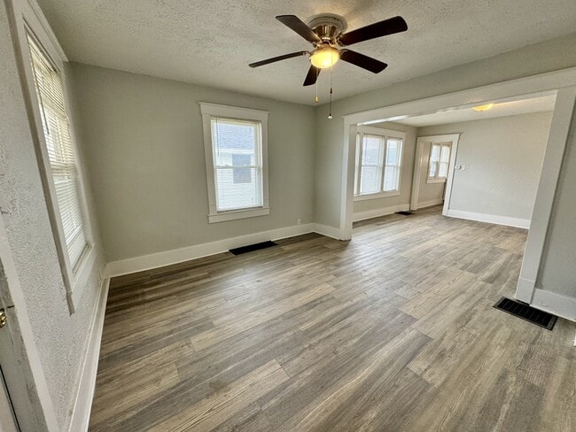 Photo - 808 E Elm St