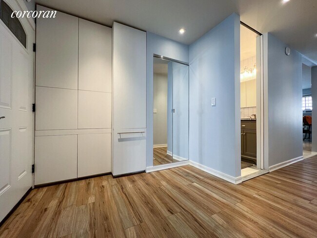 Photo - 2949 Shore Pkwy