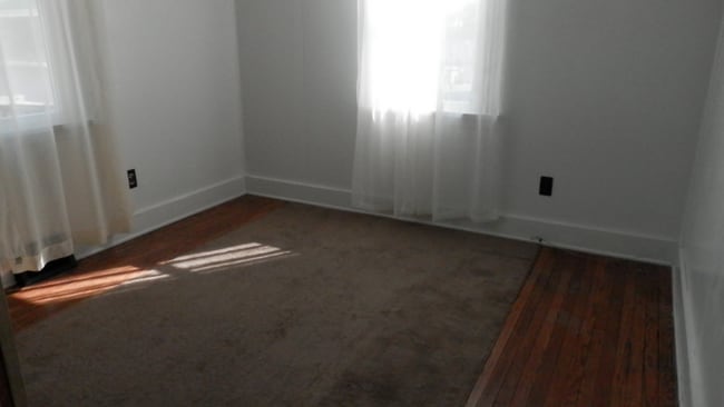 Photo - 403 W Market St Unidad 201