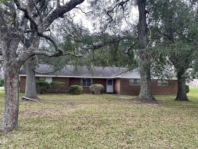 Photo - 2453 Roy Rd