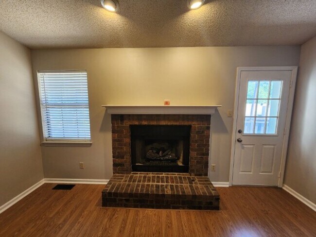 Photo - 309 Shadow View Dr