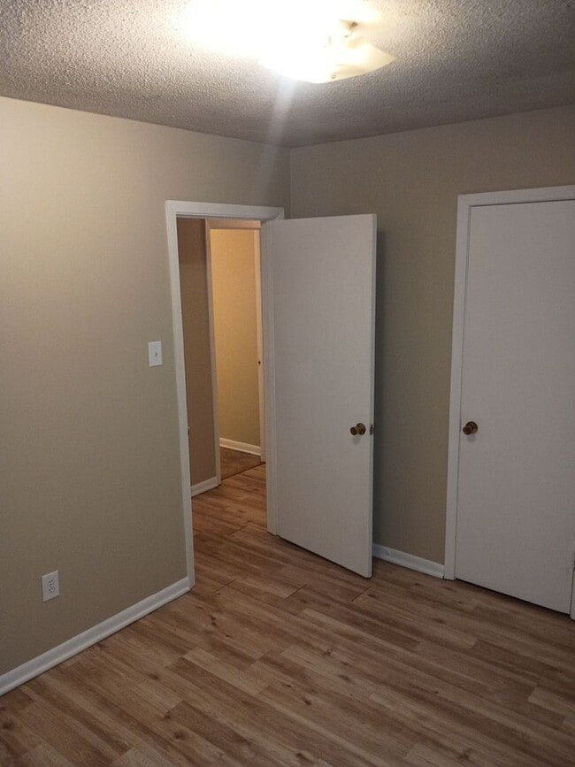Photo - 4 Success Realty is now offering this 3 be...