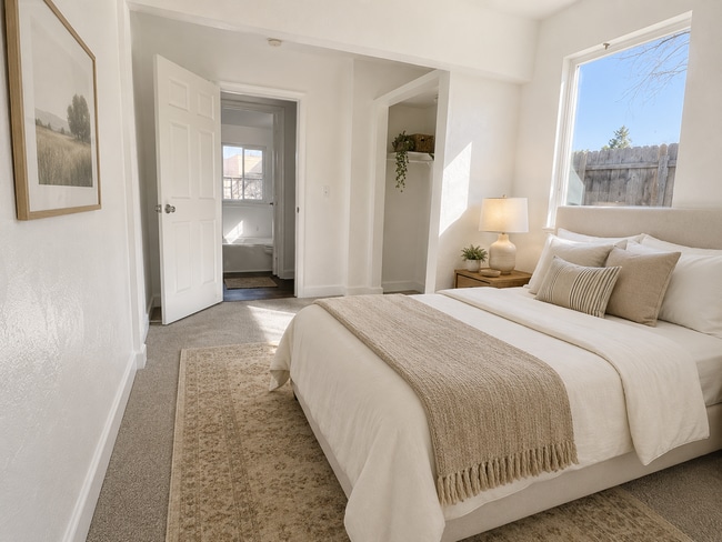 Photo - 2139-2145 S Lee Avenue Unit 2143