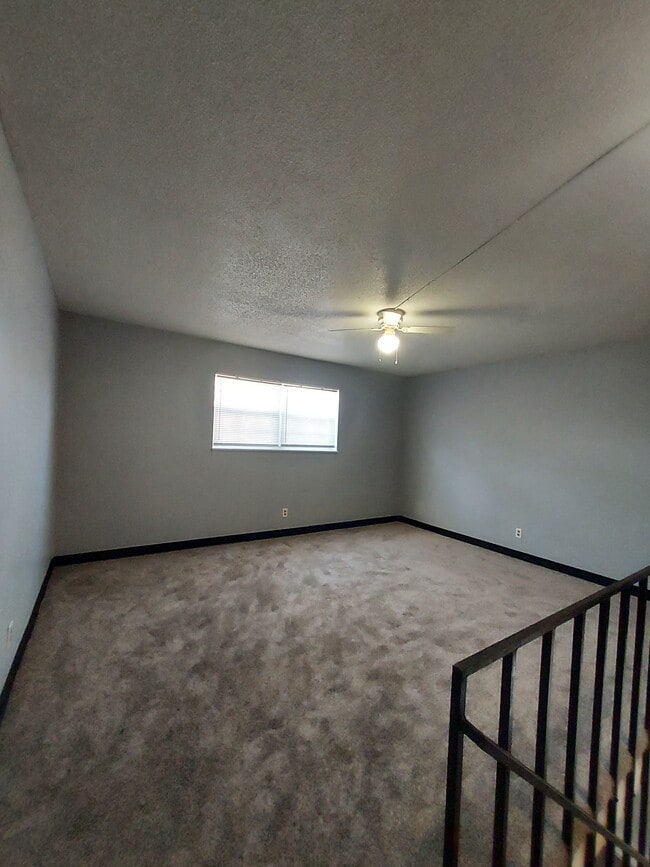 Photo - 197 Buckingham St Unit C