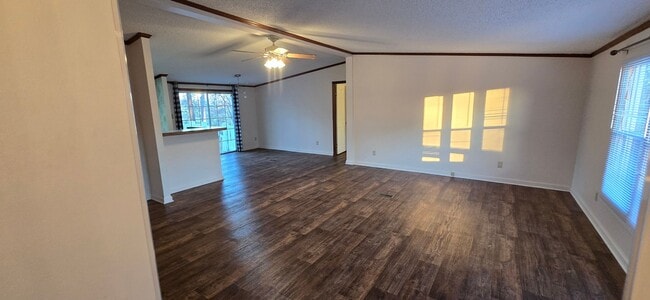 Photo - Private 3bd 2bath house