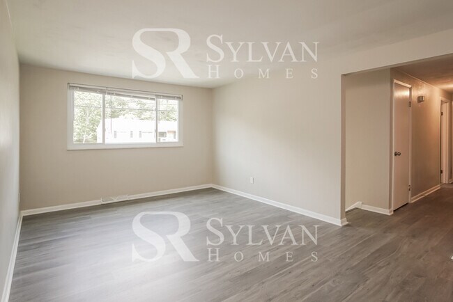 Photo - Remarkable Value. Unbeatable Location!